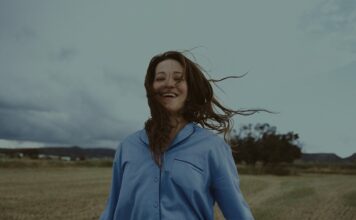 Η ANRIE επιστρέφει δυναμικά με το νέο single και music video «Storming»