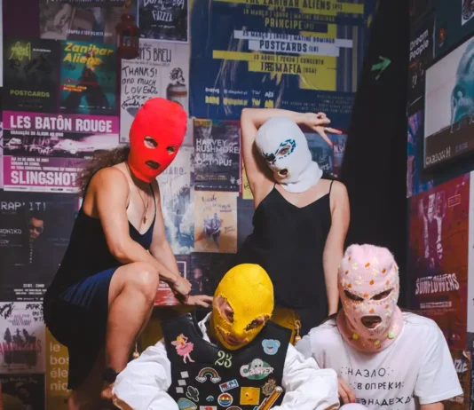 Οι Pussy Riot, η θρυλική φεμινιστική και πολιτική καλλιτεχνική κολεκτίβα έρχεται στην Ελλάδα.