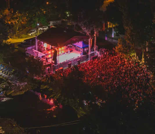 46ο River Party powered by ΔΕΗ: Απόλυτη επιτυχία και χιλιάδες επισκέπτες στις όχθες του Αλιάκμονα στο Νεστόριο 46ο River Party powered by ΔΕΗ: Απόλυτη επιτυχία και χιλιάδες επισκέπτες στις όχθες του Αλιάκμονα στο Νεστόριο