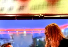 Η Ελένη Τσαλιγοπούλου ερμηνεύει το τραγούδι του Ζακ «Λύκου κραυγή»