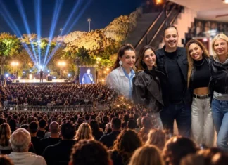 Αλέξανδρος Τσουβέλας: Sold out διήμερο στο Κατράκειο με Φαίη Σκορδά, Κατερίνα Λιόλιου, Λένα Ζευγαρά και Βίκυ Κάβουρα