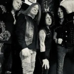 Συνέντευξη Decibel Dogs: «Το rock ‘n’ roll πρέπει να τρομάζει τους γονείς σου»